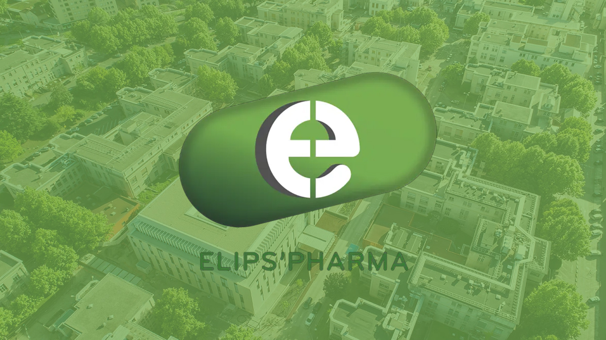 Vue aérienne de l'hôpital Édouard Herriot des Hospices Civils de Lyon avec le logo Elips'PHARMA superposé